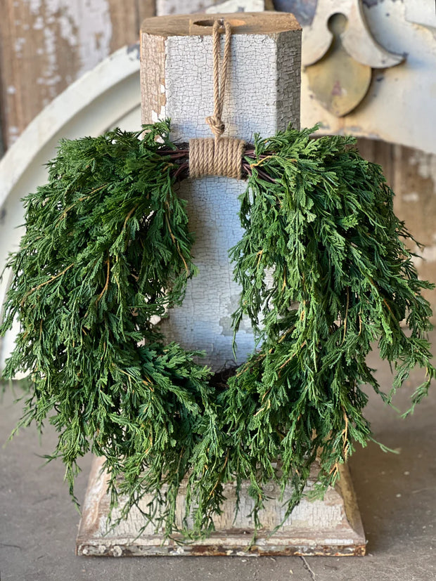 20" Emerald Falls Wreath