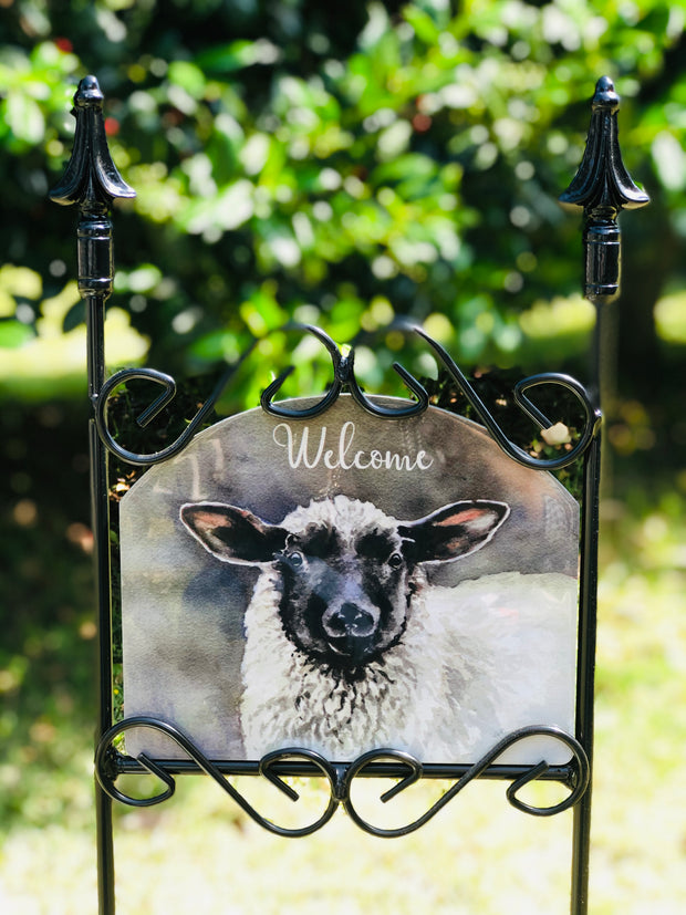Black Faced Sheep Welcome Garden Sign
